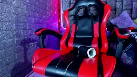 Axell Cross2 online show from 22, 7, 2026
