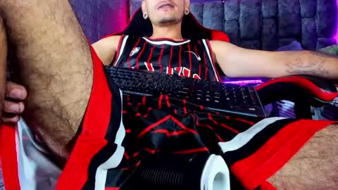 Axell Cross2 online show from 31, 7, 2026