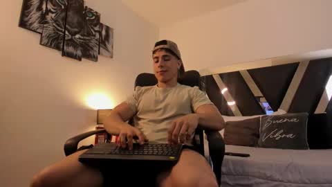 axelmartinezz online show from 7, 3, 2026