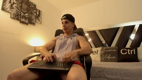 axelmartinezz online show from 23, 4, 2026