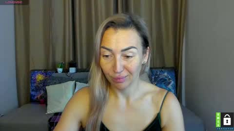 Jully online show from 25, 11, 2025