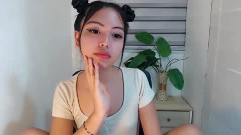 ayalvrs18 online show from 17, 2, 2025