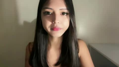 ayalvrs18 online show from 19, 6, 2026