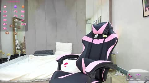 Snapshot of ayaye_ chatting on 3, 11, 2025 SundyRose online show from 3, 11, 2025