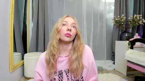 Snapshot of ayaye_ chatting on 1, 3, 2026 SundyRose online show from 1, 3, 2026