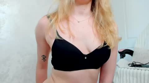 SundyRose online show from 16, 5, 2026