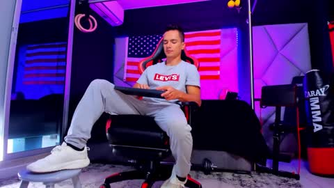 Ayden Miller online show from 16, 9, 2025