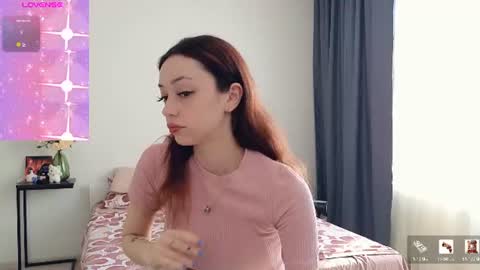 Snapshot of ayehoney chatting on 21, 7, 2026 Hailey Wellington online show from 21, 7, 2026