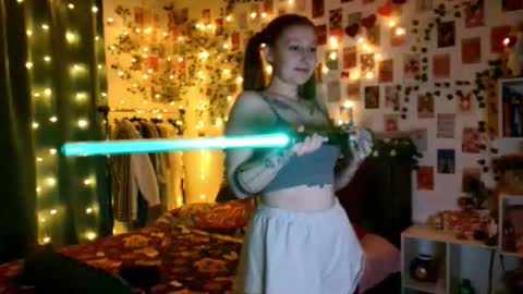 Ayla hill online show from 14, 12, 2025