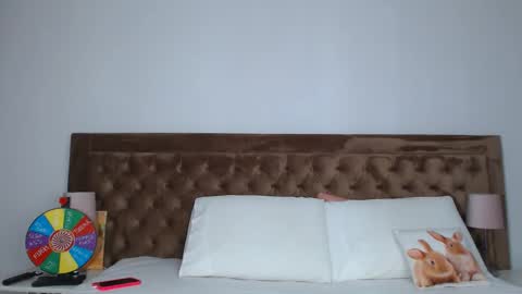 Aylin online show from 17, 9, 2025