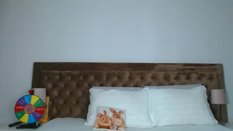 Aylin online show from 6, 10, 2025