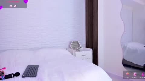 aylinlove_ online show from 14, 7, 2026