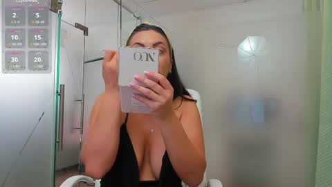 Ayumi online show from 1, 5, 2026