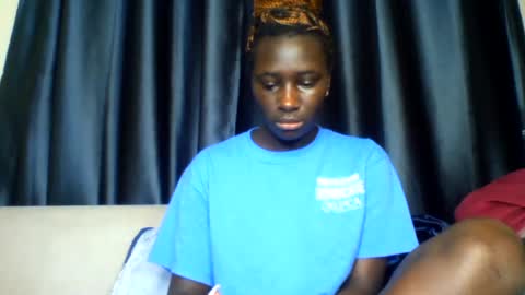 Snapshot of azaelia_iris chatting on 26, 7, 2026 azaelia_iris online show from 26, 7, 2026