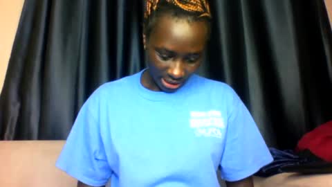 Snapshot of azaelia_iris chatting on 27, 7, 2026 azaelia_iris online show from 27, 7, 2026