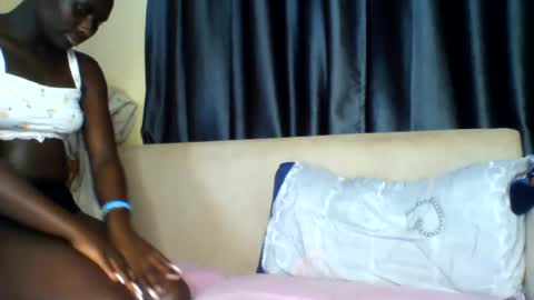 Snapshot of azaelia_iris chatting on 30, 7, 2026 azaelia_iris online show from 30, 7, 2026