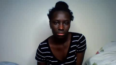 Snapshot of azaelia_iris chatting on 5, 8, 2026 azaelia_iris online show from 5, 8, 2026