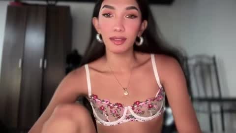 azalea_cum69 online show from 11, 6, 2026