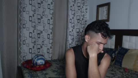 Snapshot of aziel_pantoja chatting on 30, 9, 2025 Aziel Pantoja online show from 30, 9, 2025