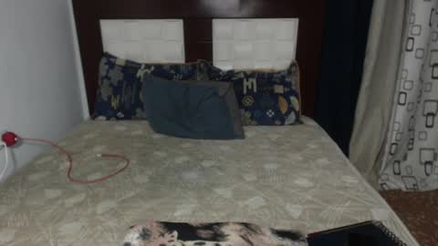 Snapshot of aziel_pantoja chatting on 17, 10, 2025 Aziel Pantoja online show from 17, 10, 2025