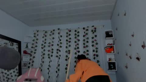 azumi saan online show from 16, 10, 2025