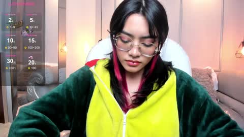 Azura online show from 16, 12, 2024