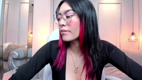 Azura online show from 17, 12, 2024