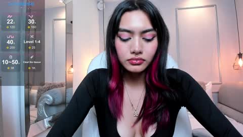 Azura online show from 4, 2, 2025