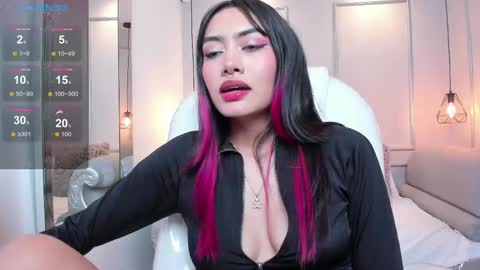 Azura online show from 18, 2, 2025