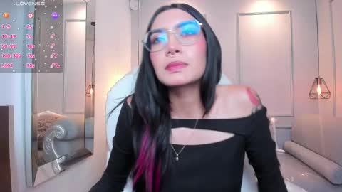 Azura online show from 2, 10, 2025