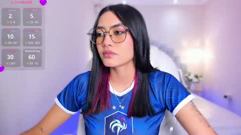 Snapshot of azurakindong chatting on 22, 6, 2026 Azura online show from 22, 6, 2026