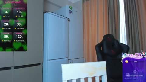 azure_moon online show from 22, 1, 2025