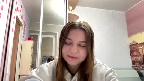 Snapshot of azzieheberly chatting on 9, 7, 2026 Niki online show from 9, 7, 2026