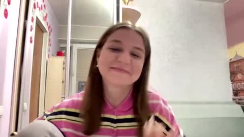 Snapshot of azzieheberly chatting on 15, 7, 2026 Niki online show from 15, 7, 2026