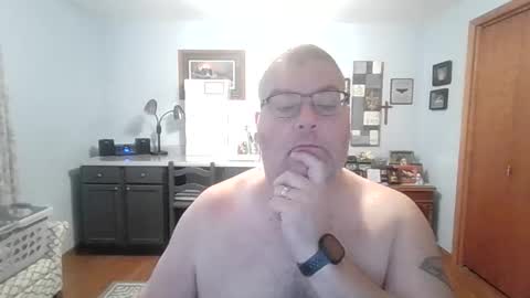 Snapshot of b1gh0rnyguy chatting on 29, 10, 2025 Cory online show from 29, 10, 2025