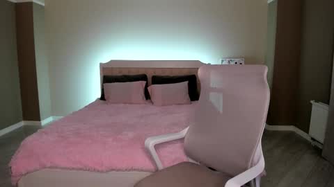 Monica online show from 10, 10, 2025