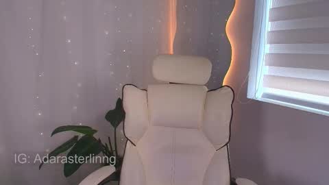 Snapshot of babepeach chatting on 23, 10, 2025 adara sterling online show from 23, 10, 2025
