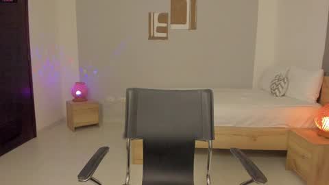 Snapshot of babesexy19_ chatting on 18, 12, 2024 itzell  online show from 18, 12, 2024