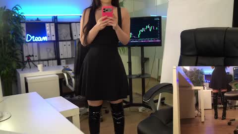 Olivia and Lexi online show from 21, 3, 2026