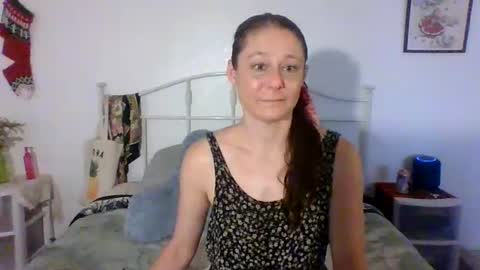 Snapshot of babetteohara chatting on 6, 10, 2025 Babette online show from 6, 10, 2025