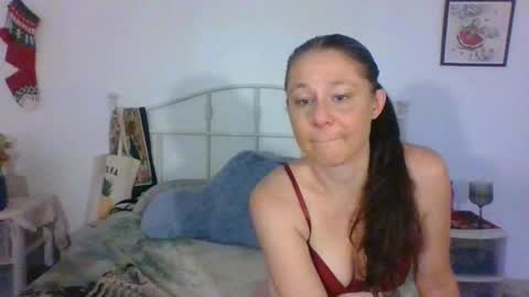 Snapshot of babetteohara chatting on 27, 10, 2025 Babette online show from 27, 10, 2025