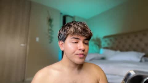 Snapshot of baby_cortesxxx chatting on 29, 10, 2025 David Cortes online show from 29, 10, 2025