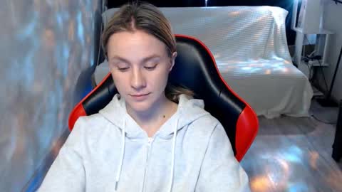 baby_kitte online show from 16, 3, 2026