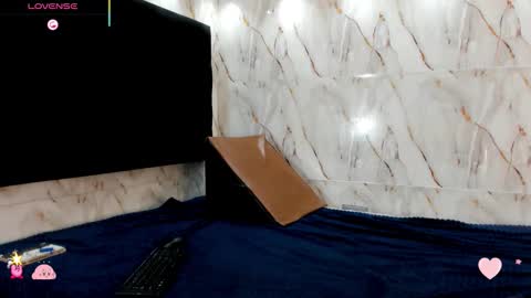 babybrown__ online show from 5, 11, 2025