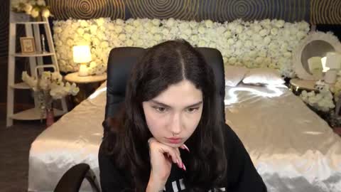 Sasha online show from 2, 2, 2026