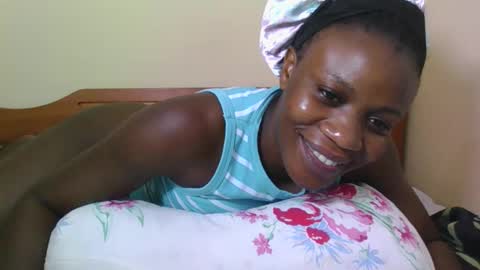 Snapshot of babyrozillah chatting on 24, 10, 2025 PRISCILLAH online show from 24, 10, 2025