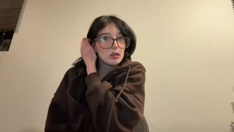 Snapshot of babysapphiree chatting on 10, 8, 2026 sapphire online show from 10, 8, 2026
