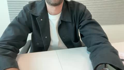 Snapshot of backtoureon chatting on 6, 5, 2026 backtoureon online show from 6, 5, 2026
