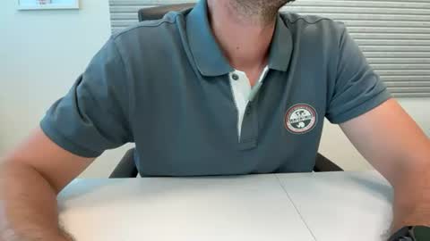 Snapshot of backtoureon chatting on 14, 7, 2026 backtoureon online show from 14, 7, 2026