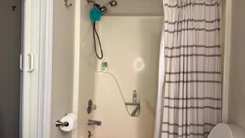 Snapshot of badboyson65 chatting on 1, 2, 2025 HotWifeFun32 online show from 1, 2, 2025